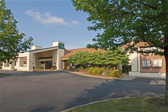 Holiday Lodge Hotel Oak Hill Exterior foto